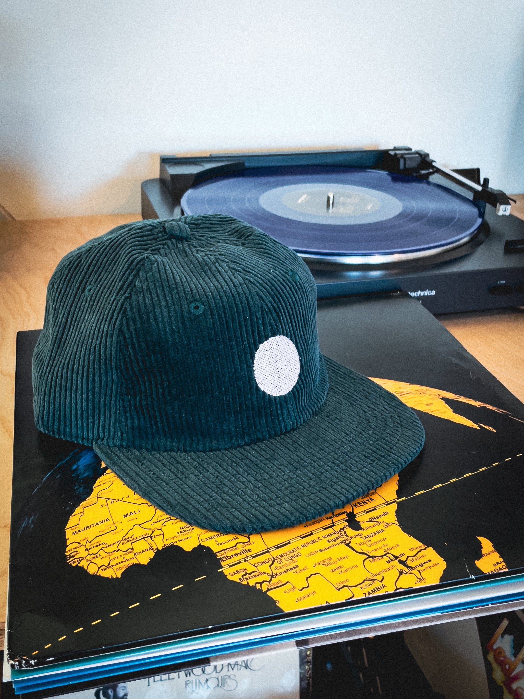 CHAIN LINK - CORDUROY HAT ２点セット期間限定セール Zakra Shapes Secret Spot - Cobalt Cord – Social Surf Club