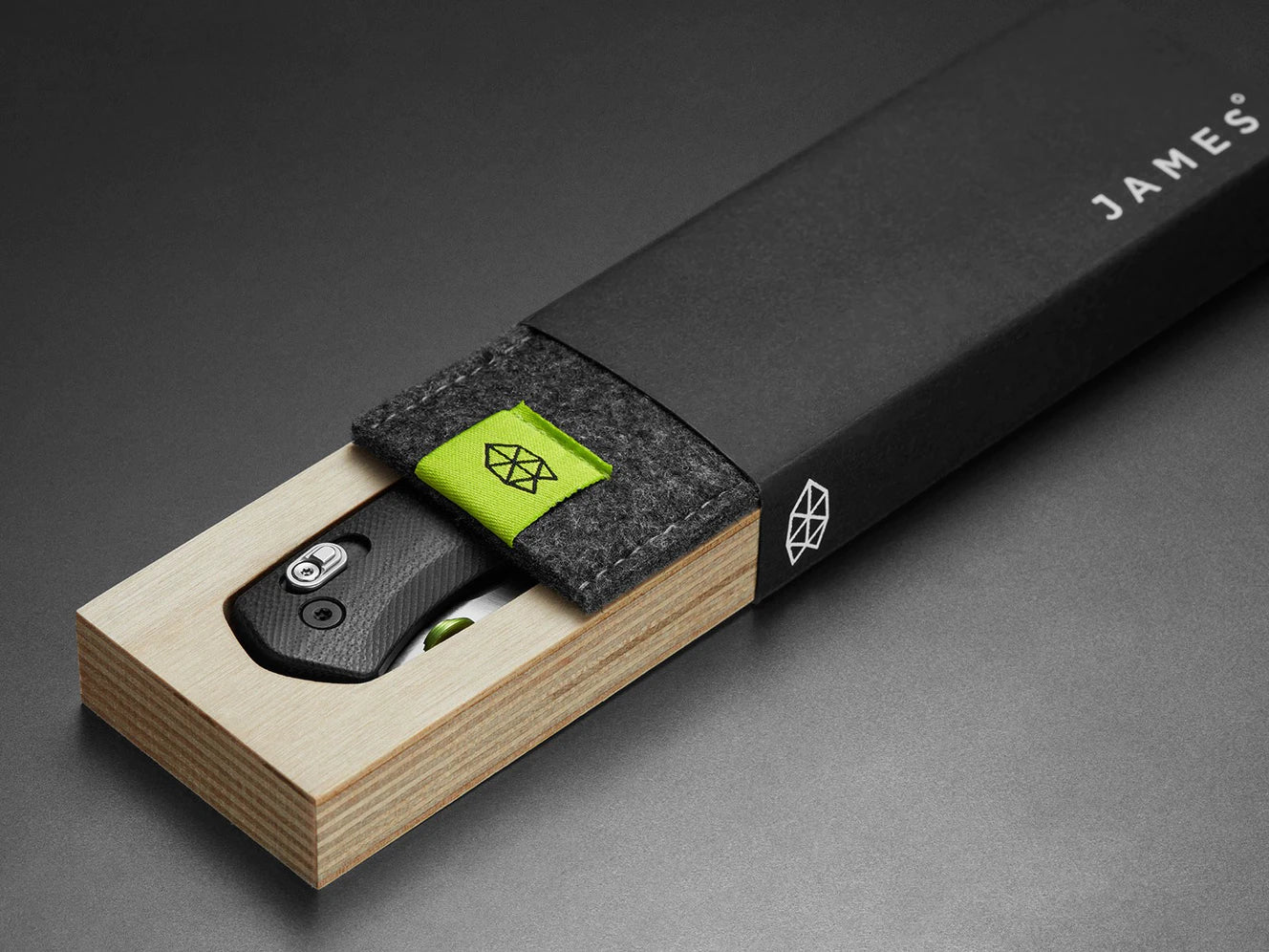 The Carter - Black & Black